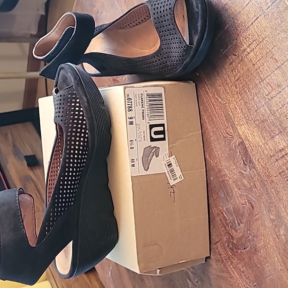 Clarks Artisan Wedge - Picture 2 of 5